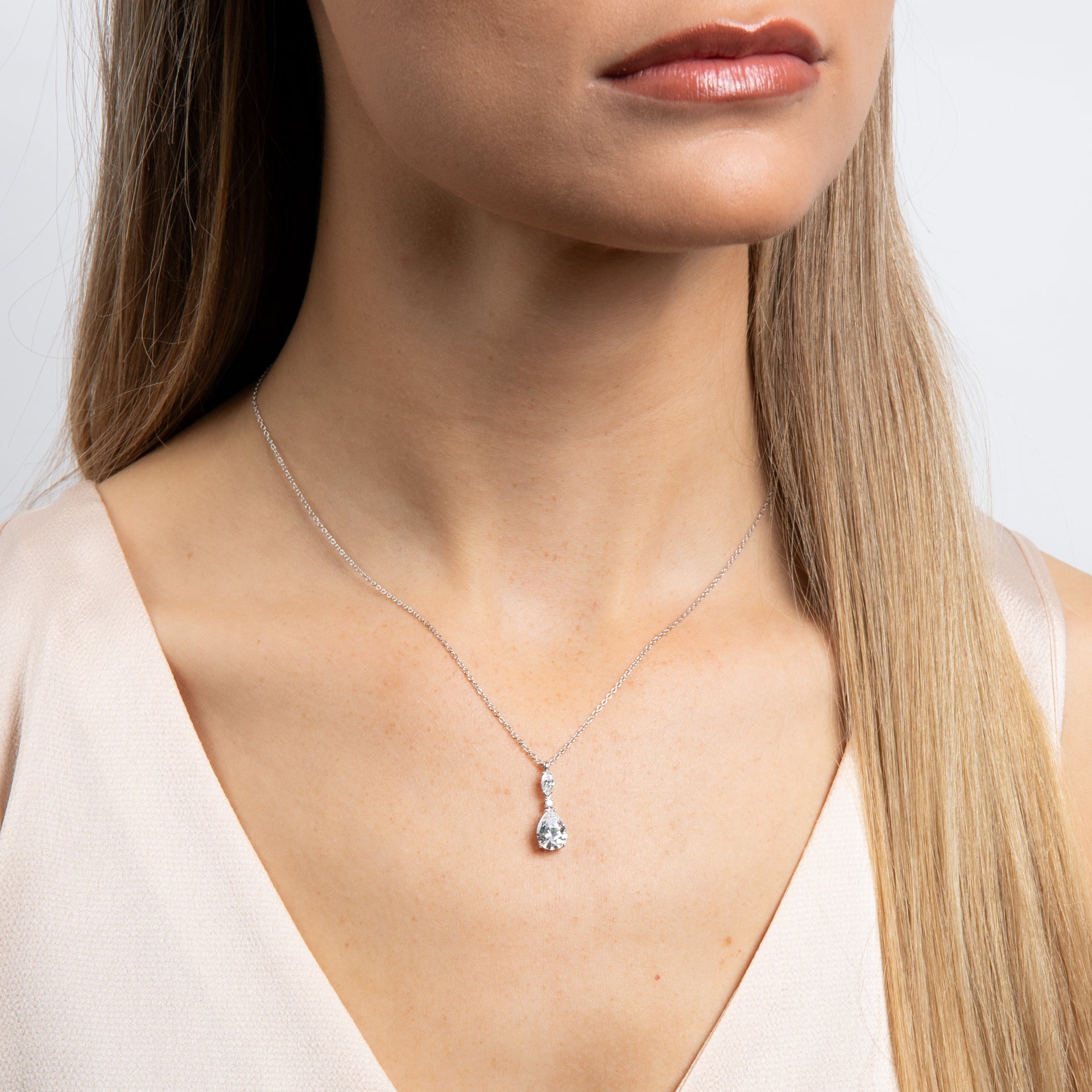 Marquise-Tropfen-Anhänger aus Silber 925